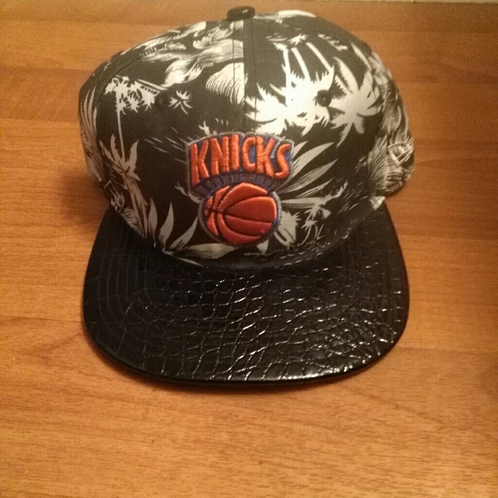 New York Knicks Floral Snapback NBA