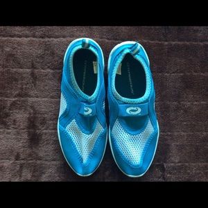 Boys or girls swim shoes