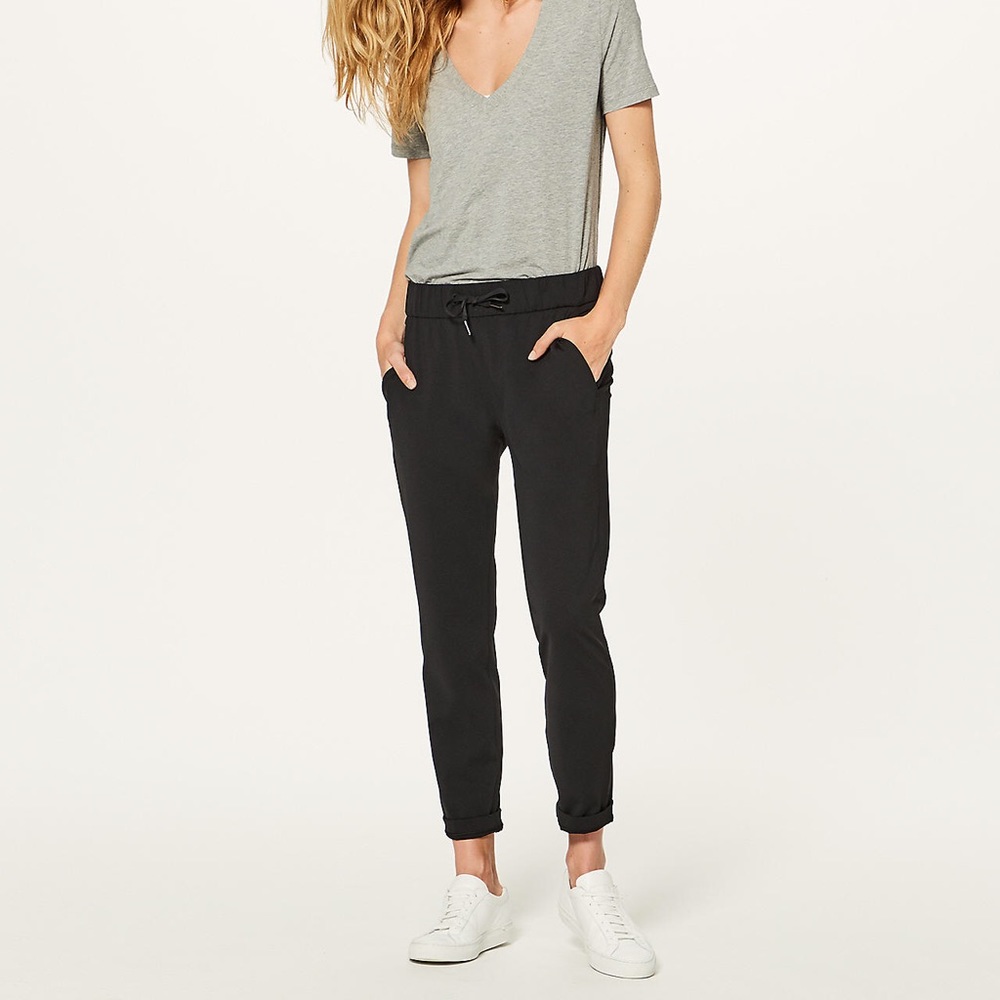 BRAND NEW Lululemon On The Fly Pant