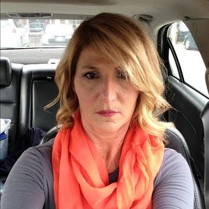Meet your Posher, Gayle