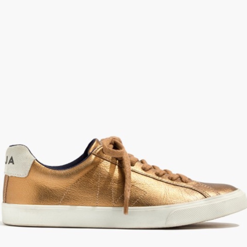veja esplar sneakers in ambre (metallic bronze)