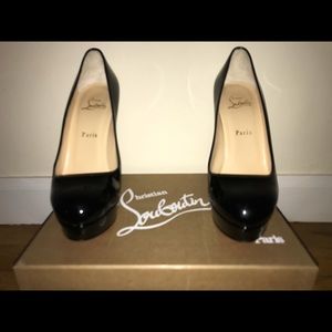 Christian Louboutin: Size 39.5.