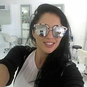 Meet your Posher, Emilia