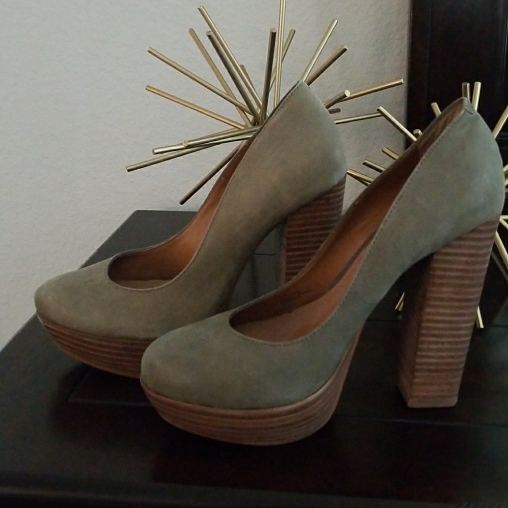 Shoes