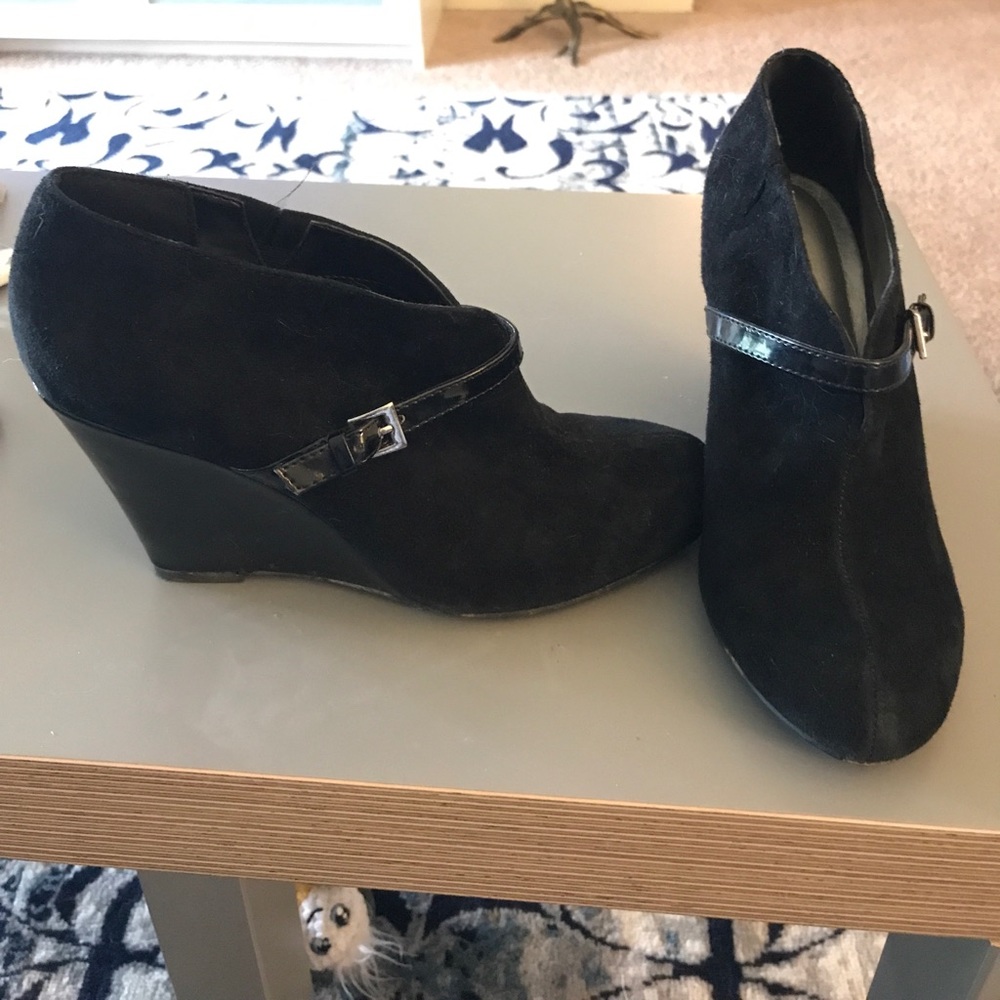 Anne Klein Wedges sz 6