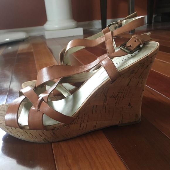 Brand new Guess wedge sandals. 4.5 inch height - Picture 5 of 5
