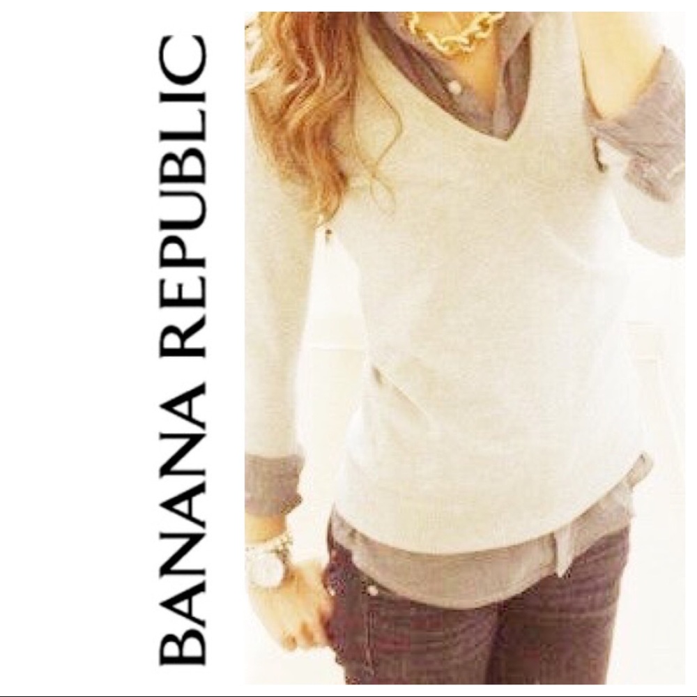 🍌Banana Republic🍌V-neck Pullover Sweater