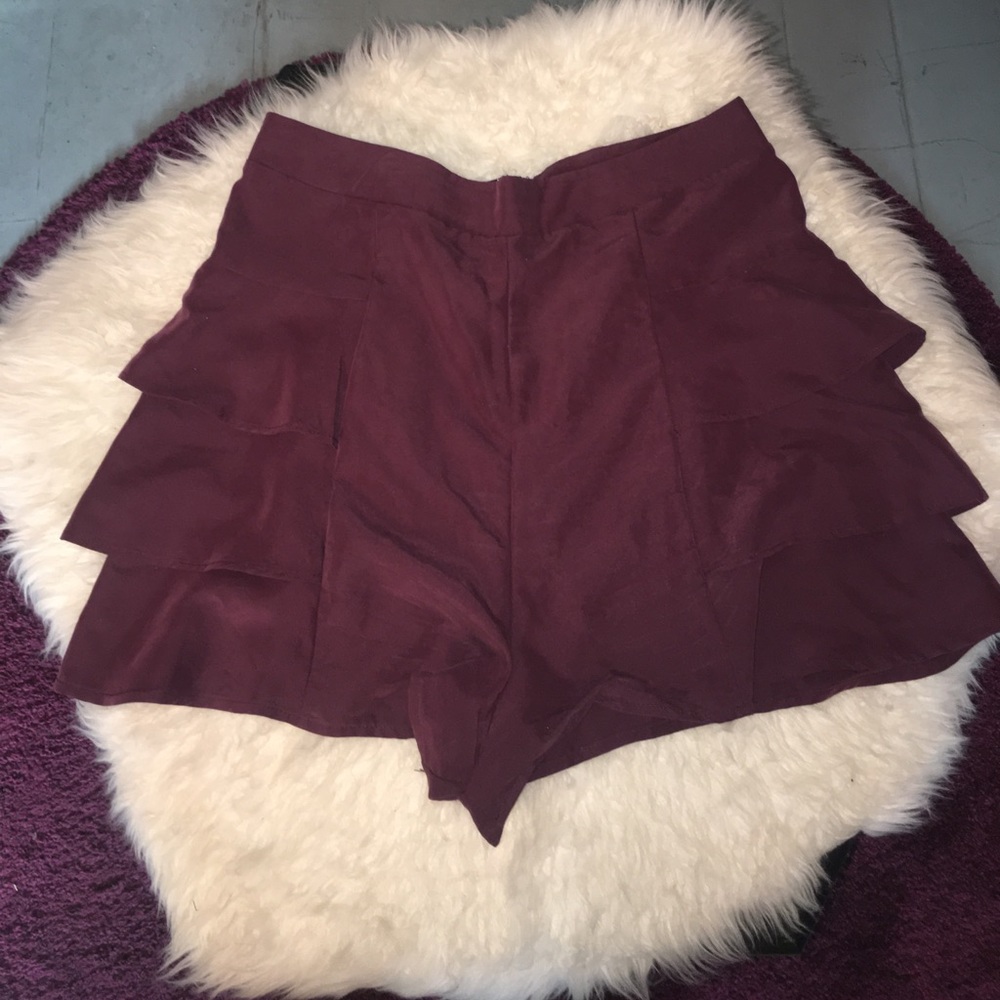 Leith plum ruffled short/skort