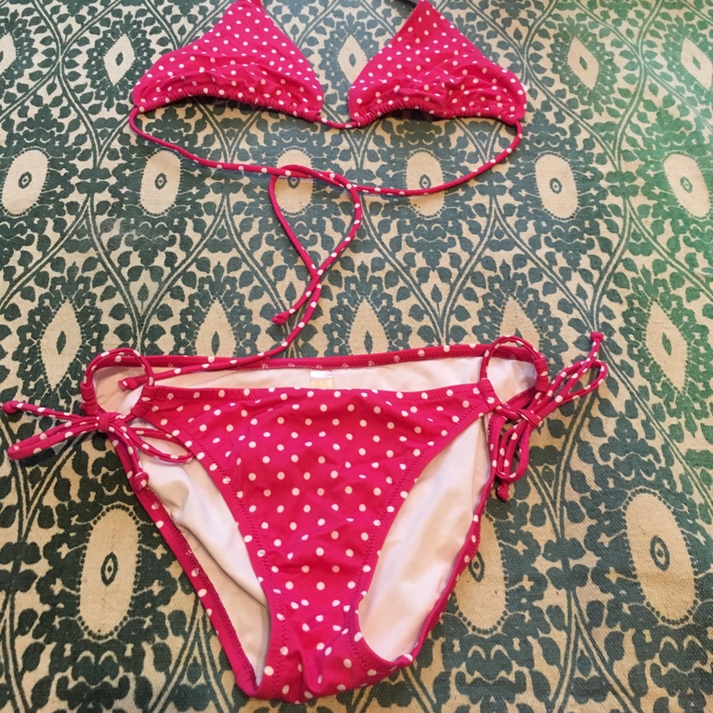 ⚡️Victoria’s Secret Little Polka Dot halter bikini