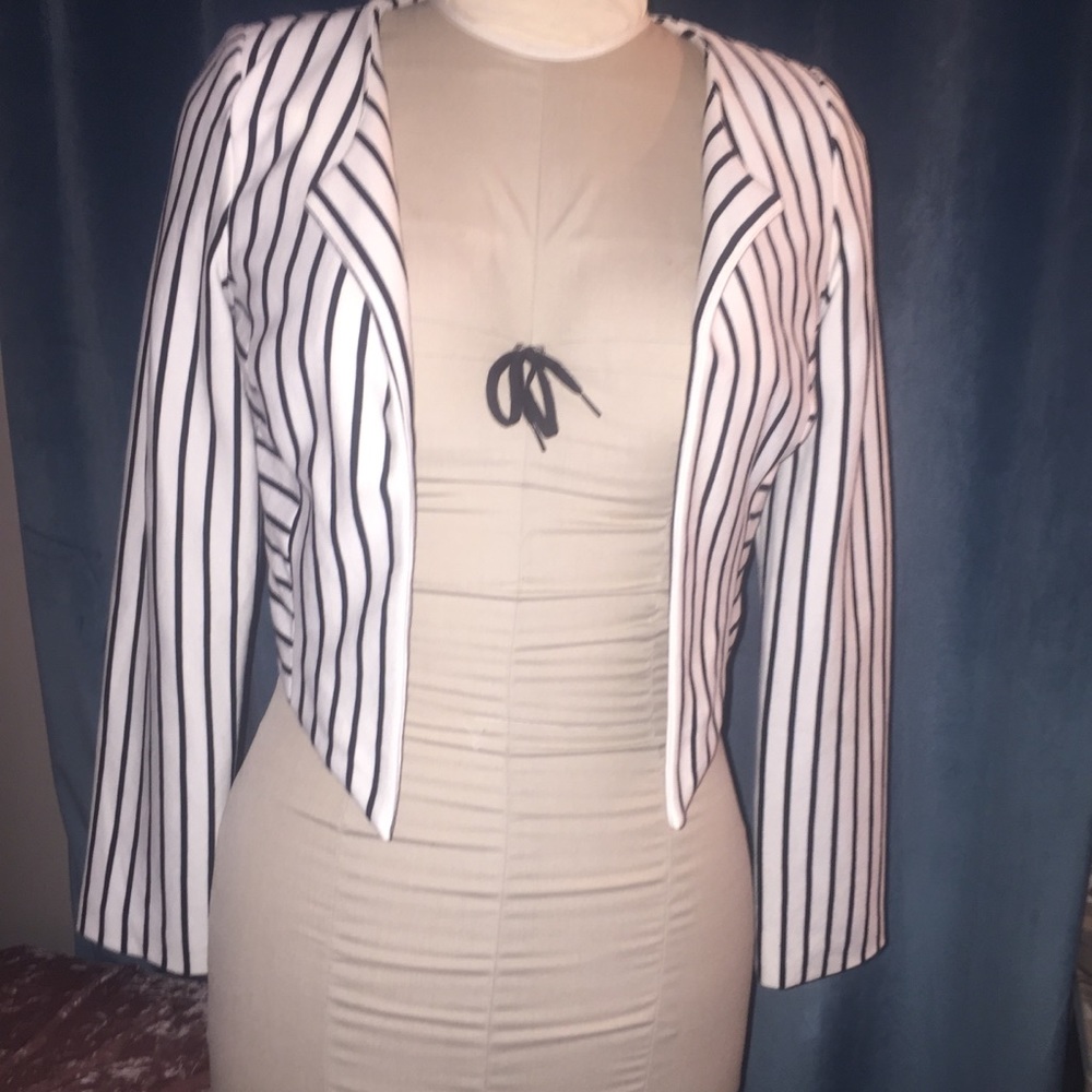 Jacket - Picture 2 of 4