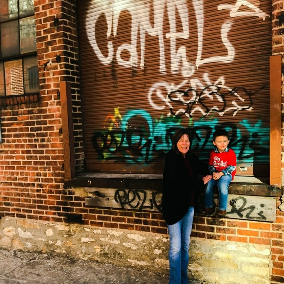 Meet your Posher, Roni - Picture 2 of 3