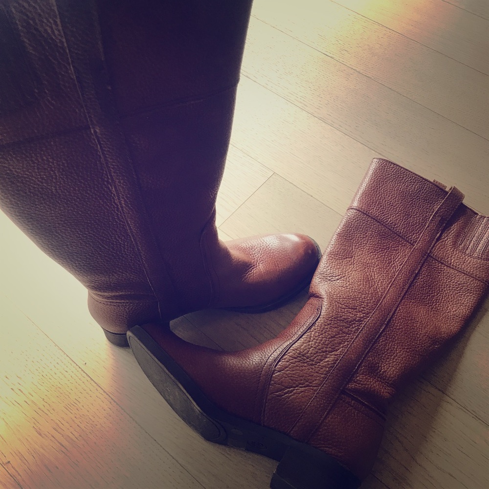 Lucky Brand knee-High Hibiscus Riding Boots
