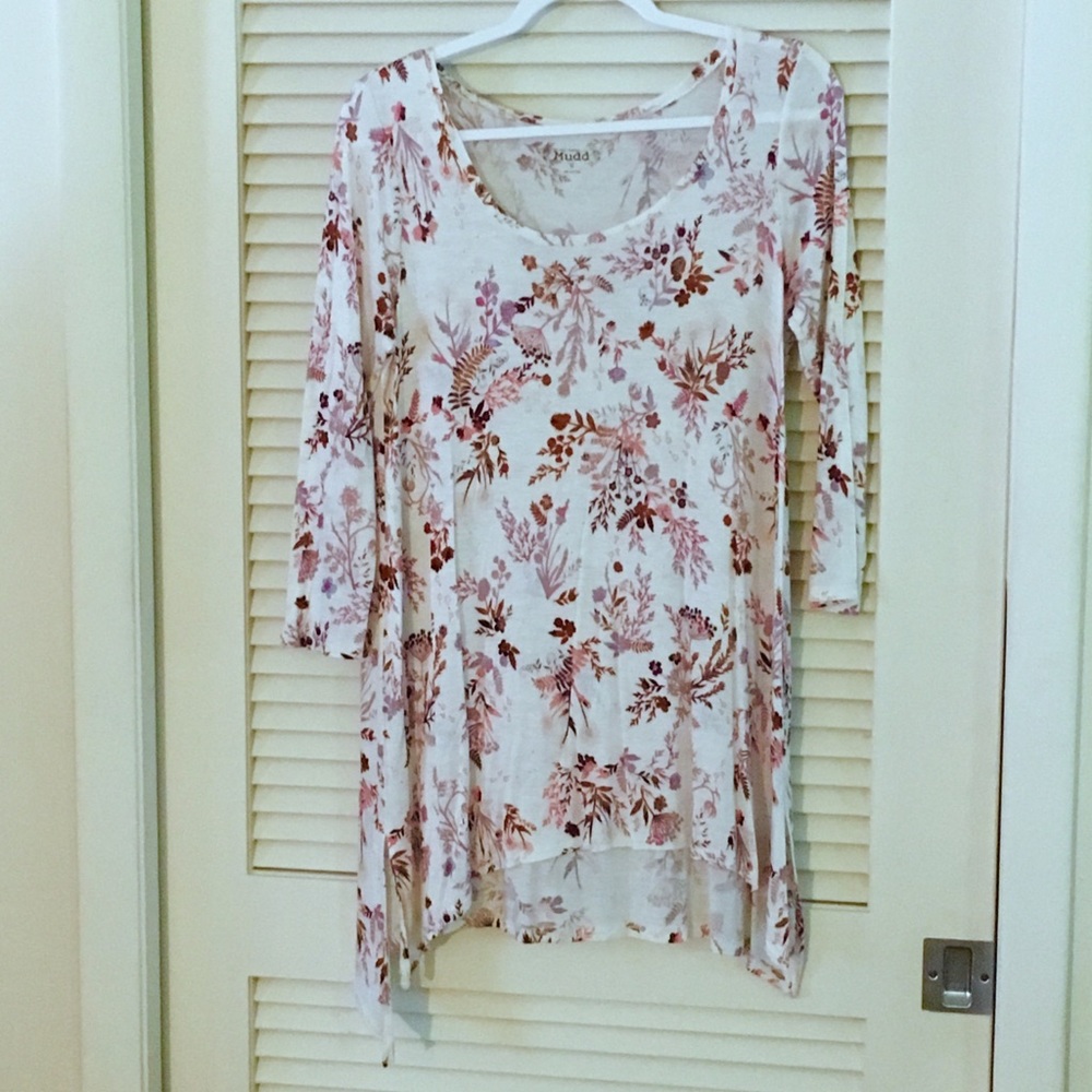 Floral Mudd top