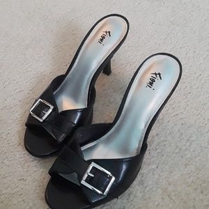 Fioni sandles