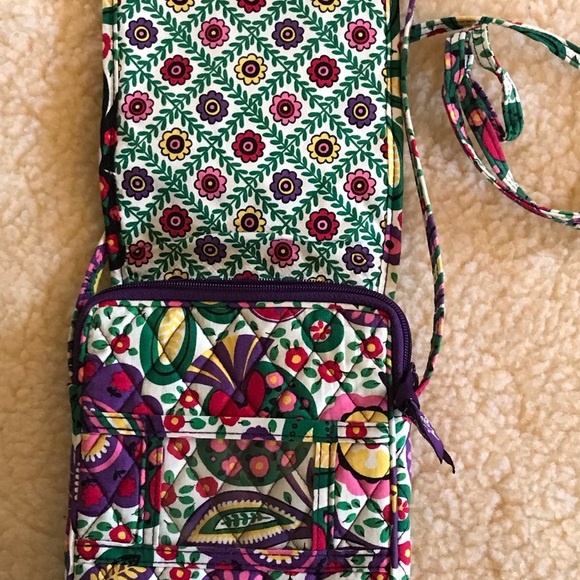 Vera Bradley Crossbody - Picture 3 of 7