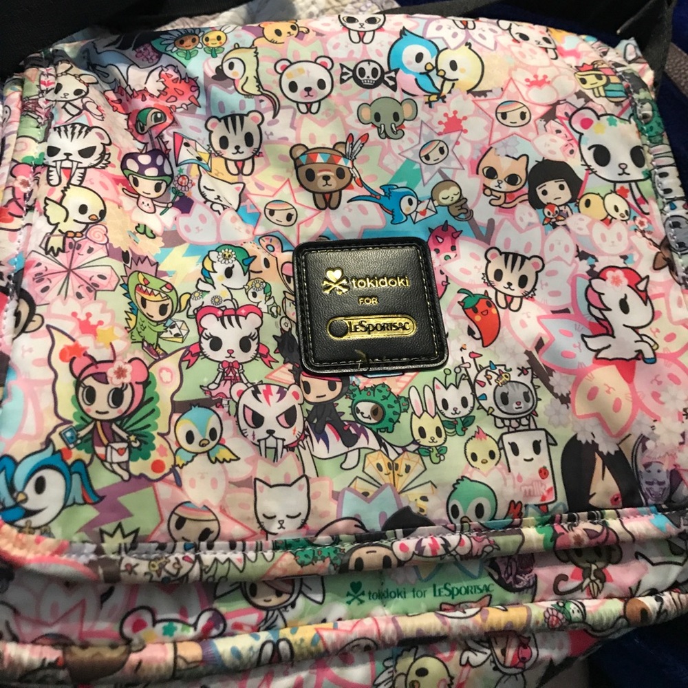 LeSportsac cross body purse