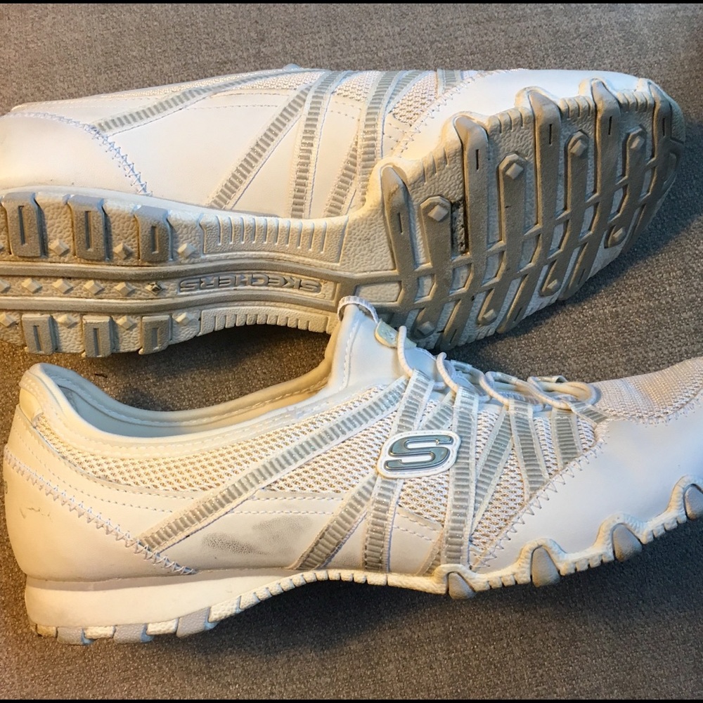 Sketchers Slip on sneakers