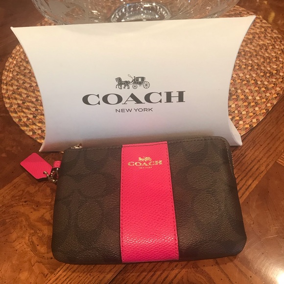 Coach wristlet - Picture 1 of 2
