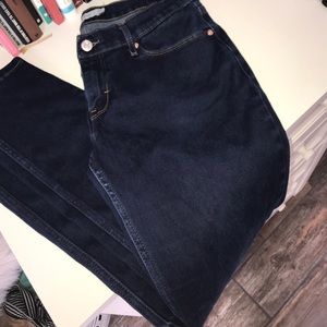 Levi blue jeans size