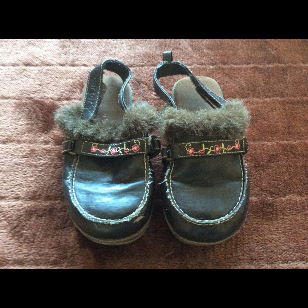 Little girl Brown fall and winter shoes