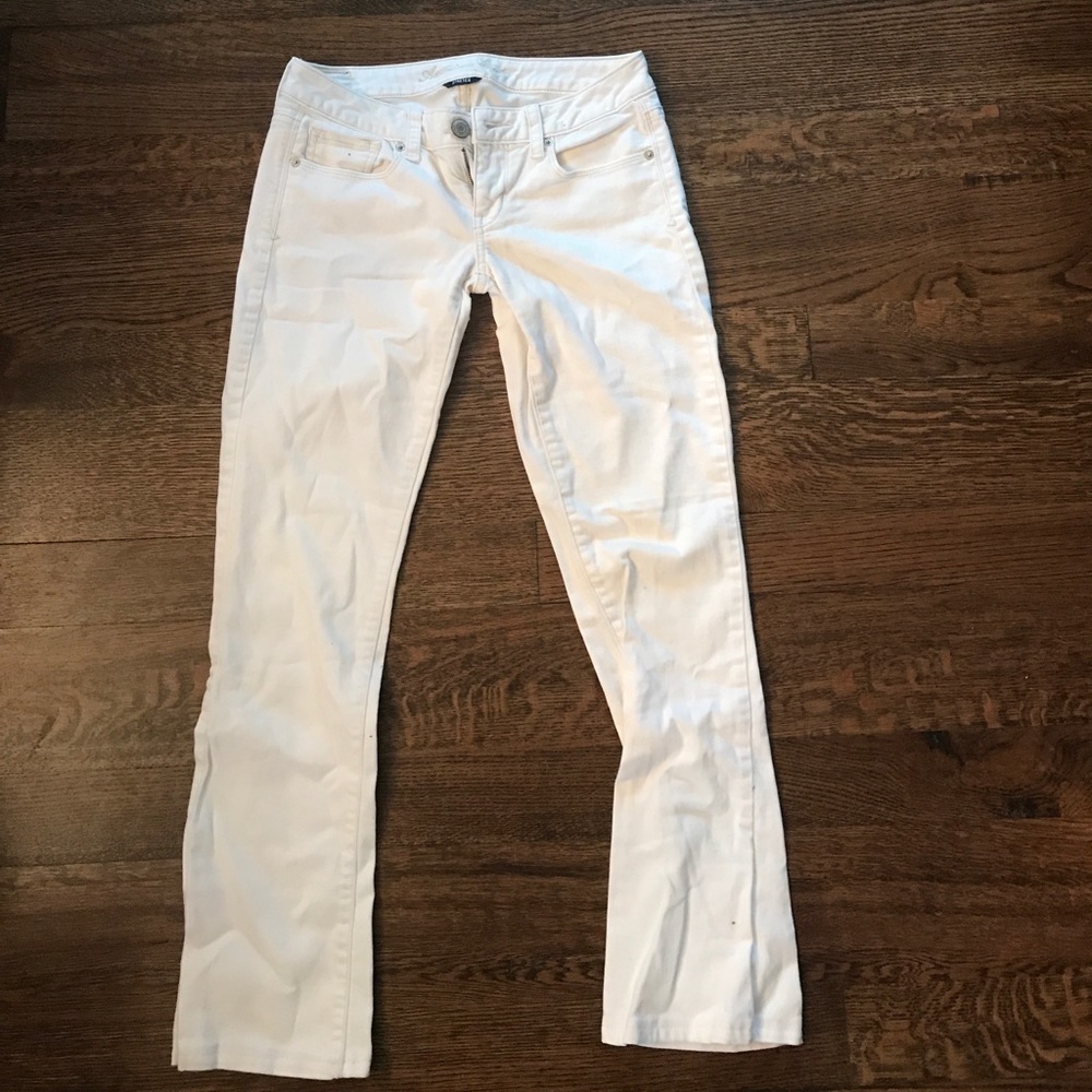 White AE jeans