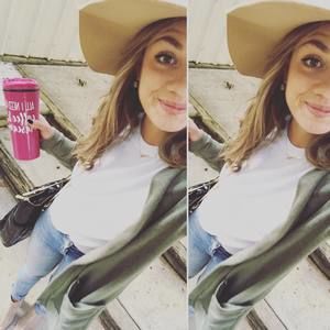 Meet your Posher, Katie