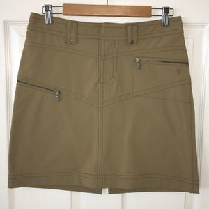 Athleta tan fleece lined sport skirt