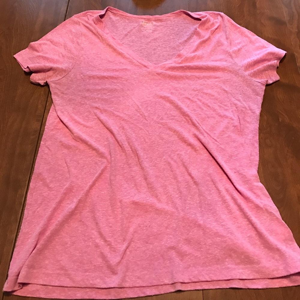 Old navy vintage tshirt XL pretty color