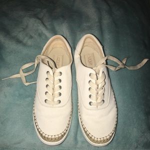 UGG Sneakers