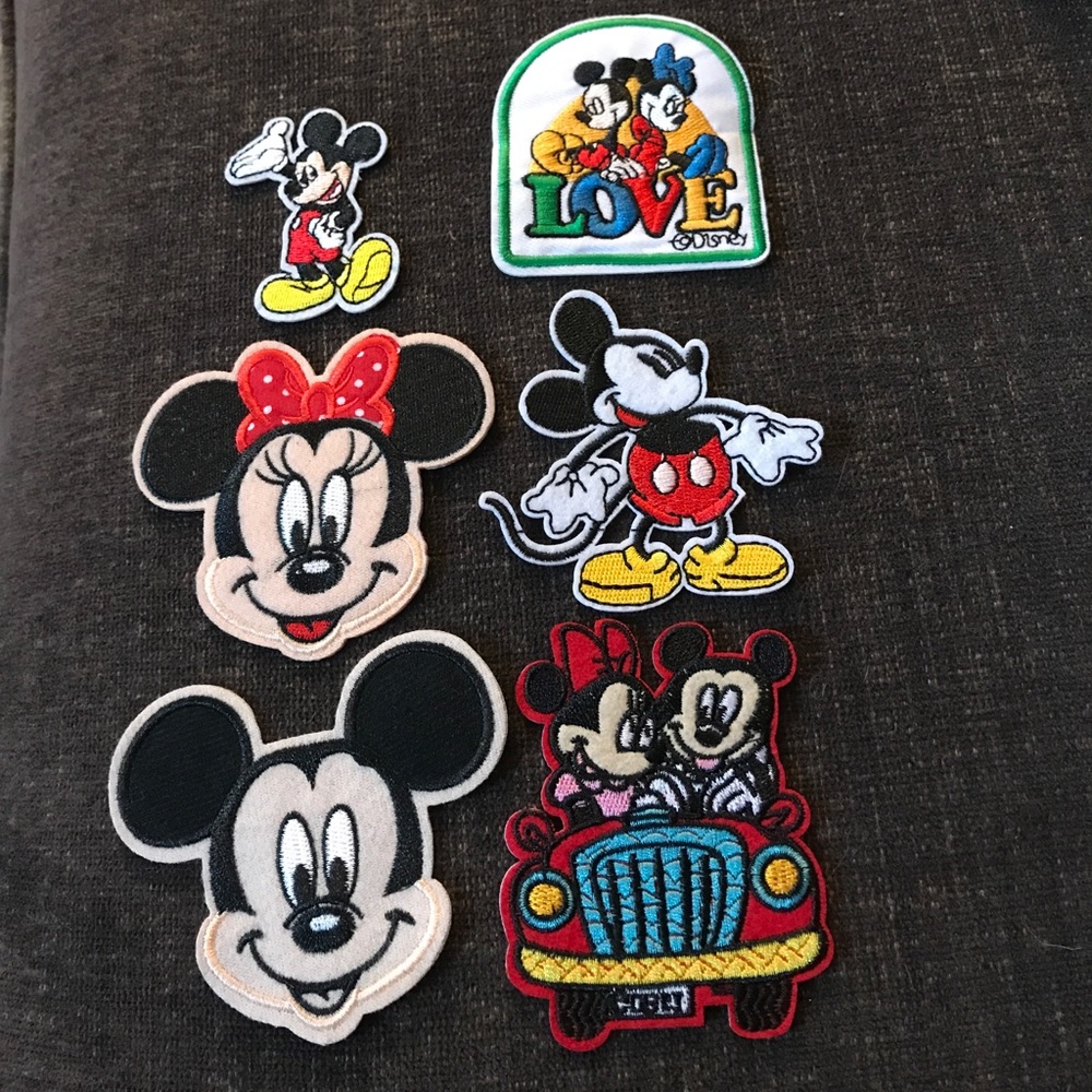 MICKEY & MINNIE Set of 6 iron- on patches❤️