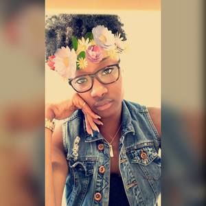 Meet your Posher, Malia