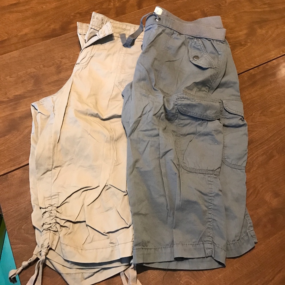 2 pairs women's Capri pant old navy/Sonoma