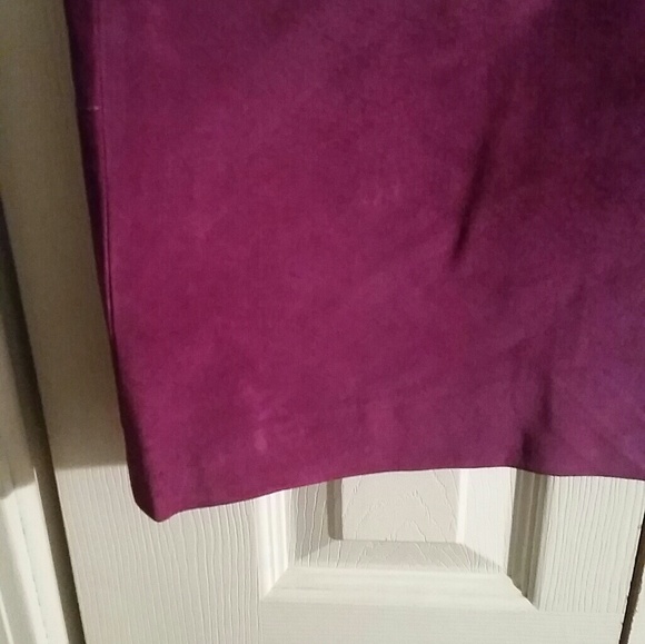 Opulent Suede Skirt! - Picture 6 of 8