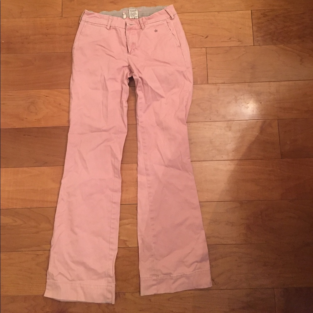 Stretch goods pink, khaki style pants.