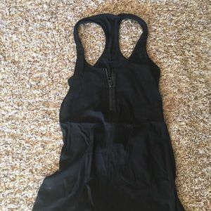 Size 4 lulu cool racer back