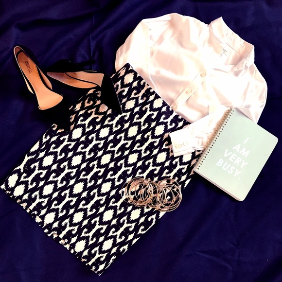 Ann Taylor Petite Pencil Skirt - Picture 1 of 4