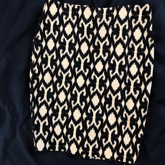 Ann Taylor Petite Pencil Skirt - Picture 2 of 4