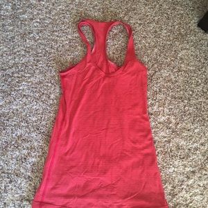 Size 4 lulu cool racer back