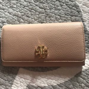 Tory burch wallet