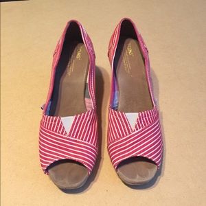 Toms size 8 heels