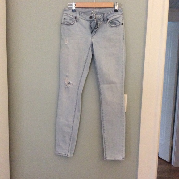 Loft Curvy Skinny Light Wash Destructed 25 - Picture 1 of 2