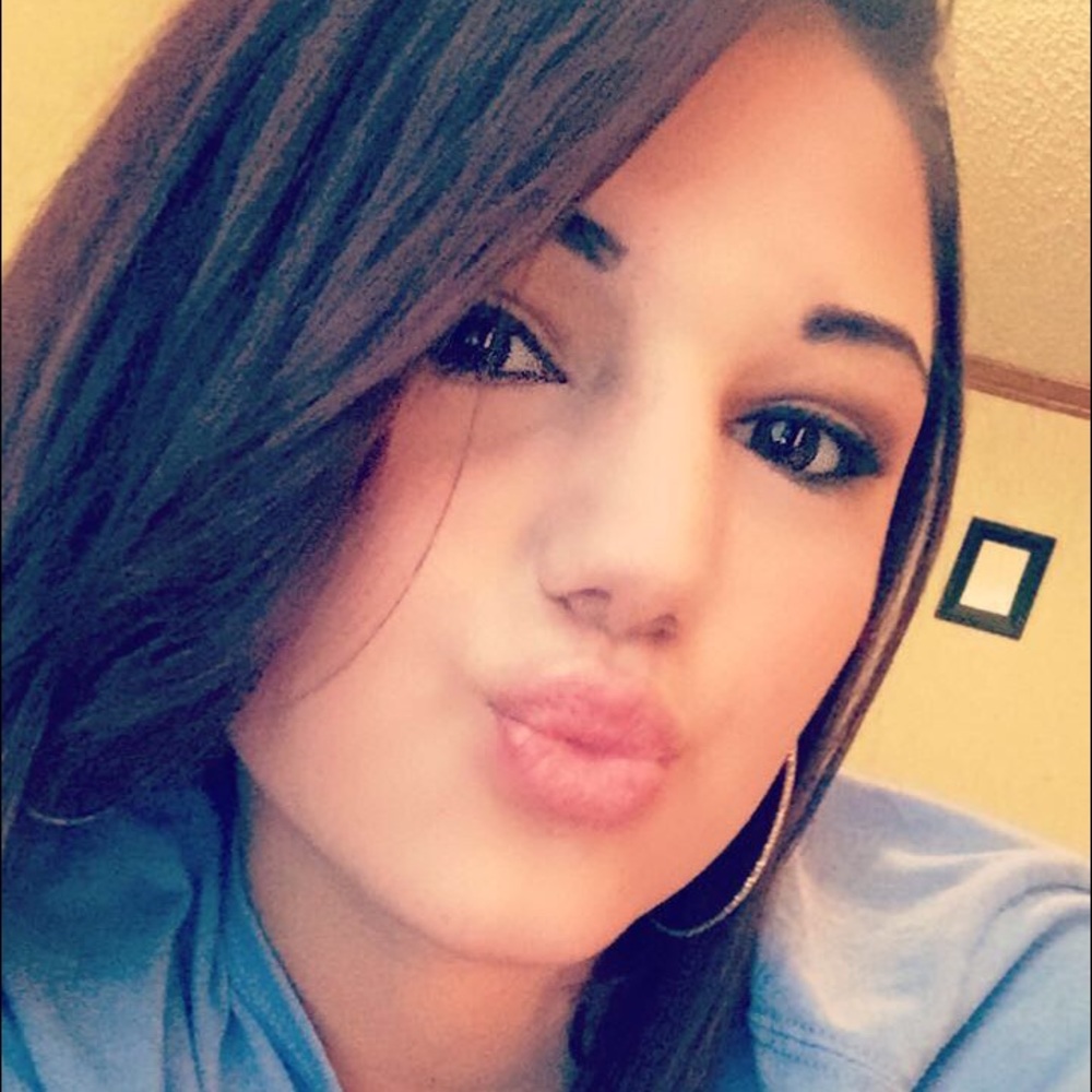 Meet your Posher, Briannah