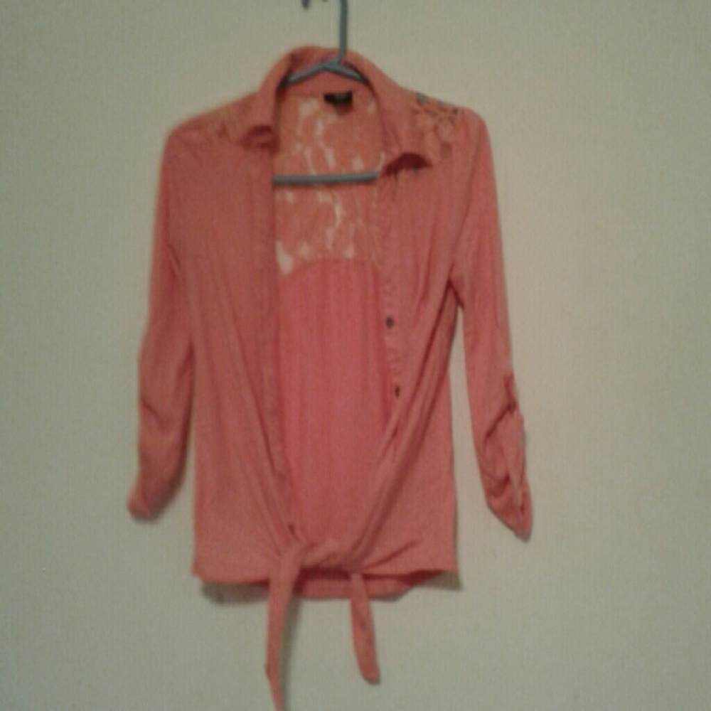 Tie waist top