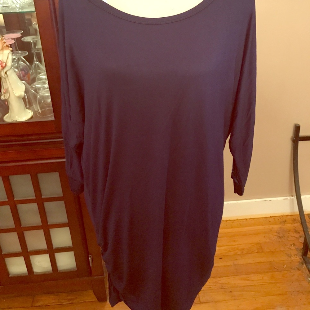 Navy blue knit cotton top