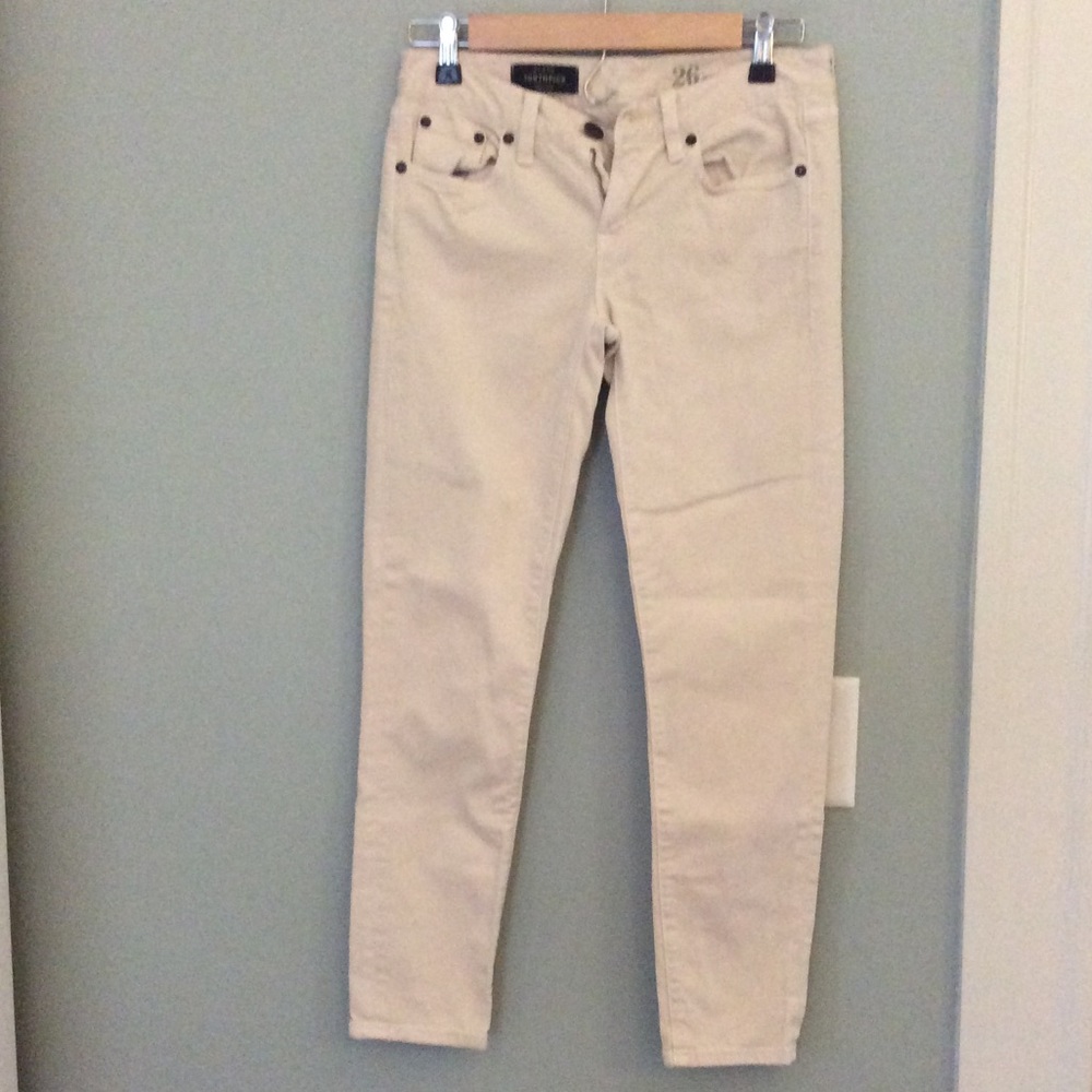 Gap Toothpick Ankle Jean, Ecru Size 26/2