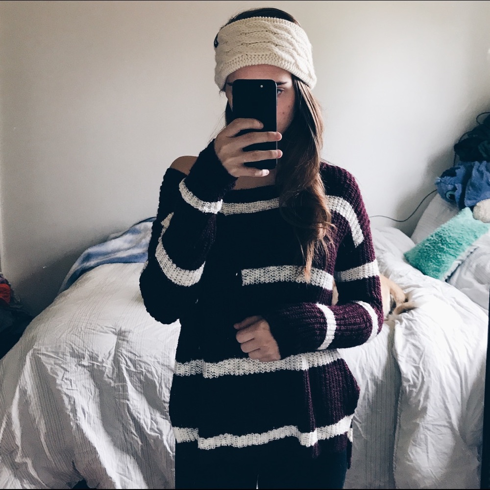 Maroon Pocketed Sweater