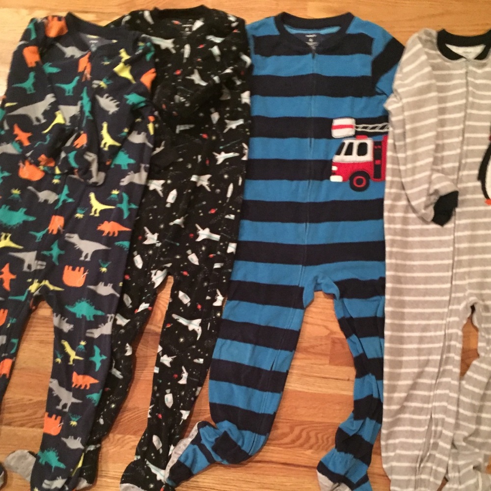 Lot of 4 Carters Boys Microcfleece PJ’s Size 6