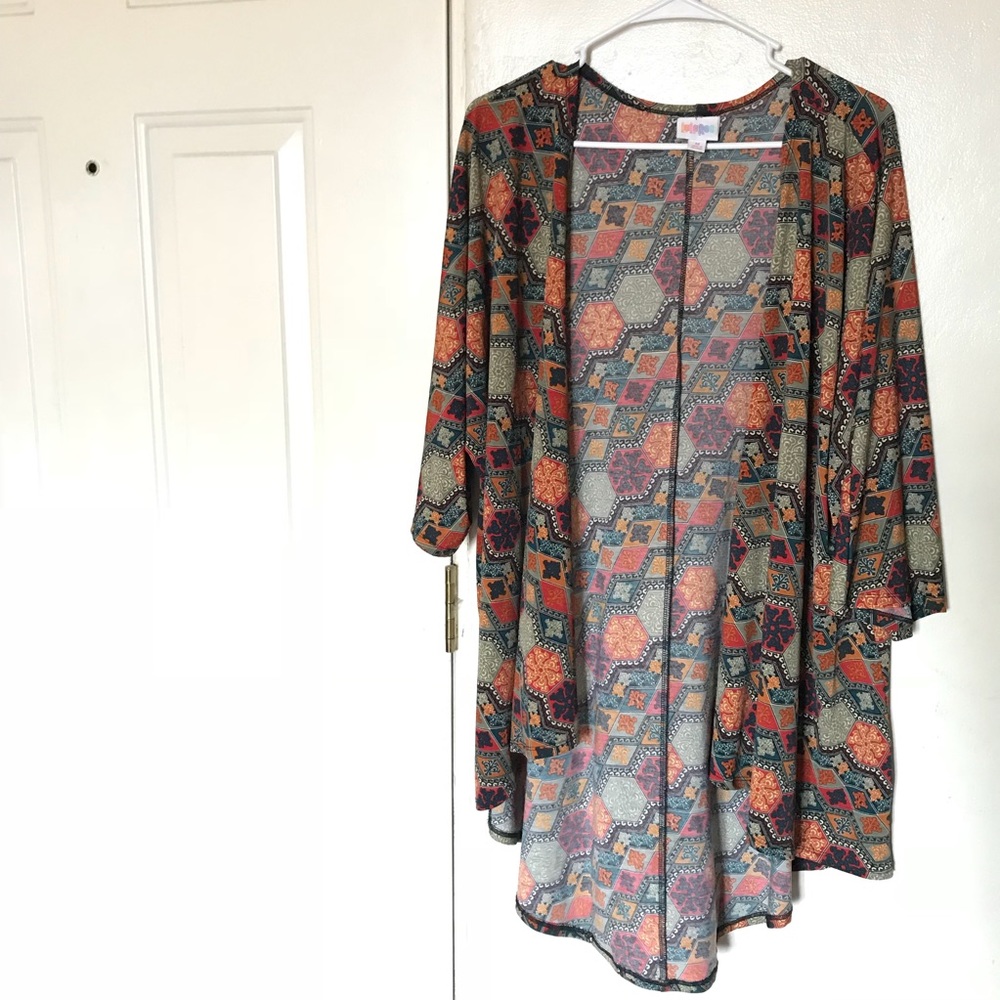 NWOT LuLaRoe Geometric Lindsay