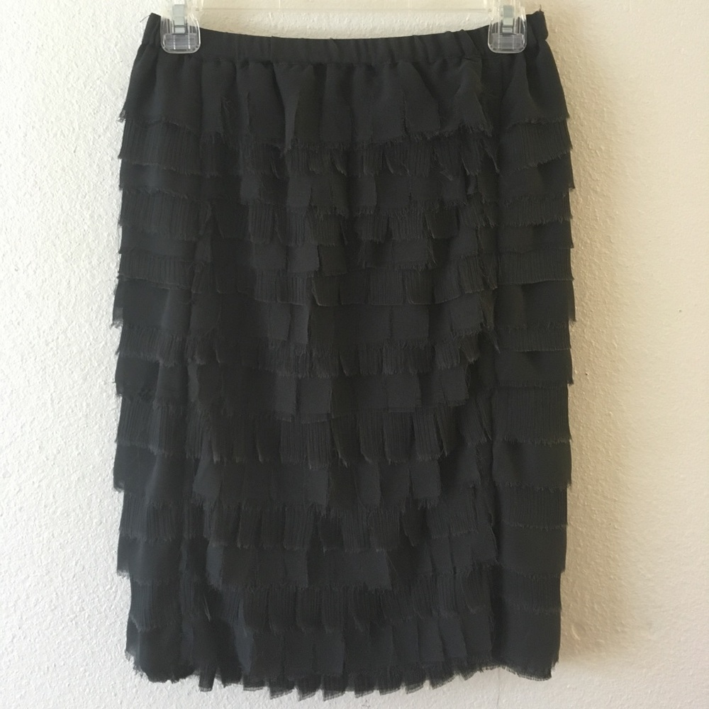 NWOT layered/textured Zara black pencil skirt