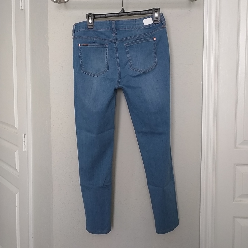 Jeans - Picture 2 of 3